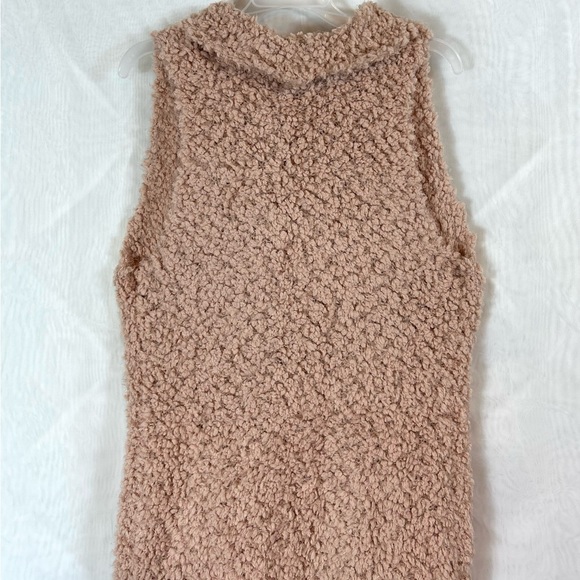 Womens Soft Sleeveless New Dirextions Vest / Medium - Picture 9 of 11